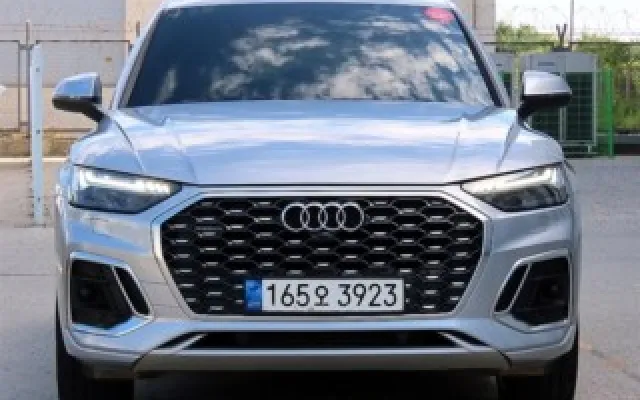수원수입소형차 Q5 (FY) 45 TFSI 콰트로 프리미엄 스포트백 매물 사진 11 - 2022/06 76,314km