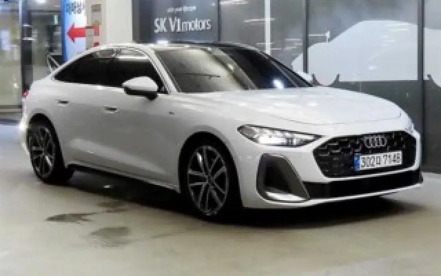수원수입소형차 A5 (B10) 40 TFSI 콰트로 S-라인 매물 사진 4 - 2025/11 2,787km
