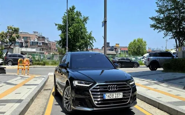 수원수입소형차 A8 (D5) 55 TFSI 콰트로 LWB 매물 사진 11 - 2022/09 76,481km
